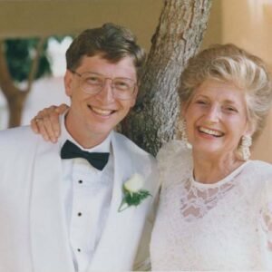 Bill Gates Biography | Wiki, Age, Wife, Daughter, Family & More